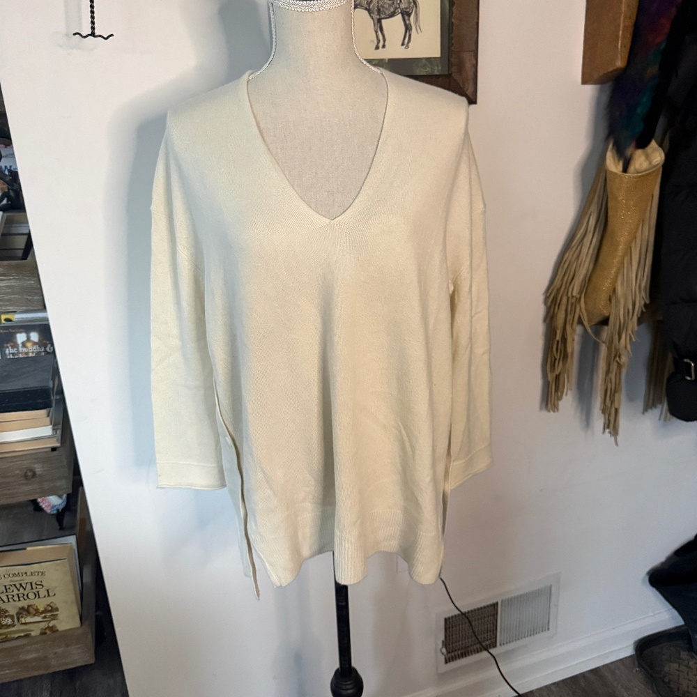 INHABIT Cashmere Cream V Neck Button Detail Sweater Oversized S